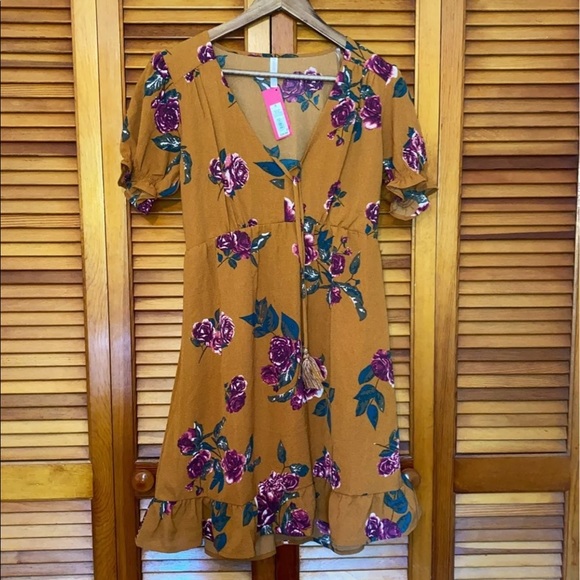 Xhilaration Short Sleeve Floral Dress Mustard - Picture 1 of 5